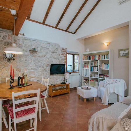 Country House Rusula Vrsine Экстерьер фото