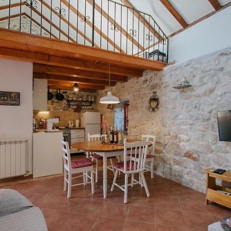 Country House Rusula Vrsine Экстерьер фото