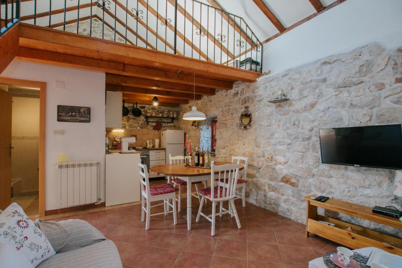 Country House Rusula Vrsine Экстерьер фото
