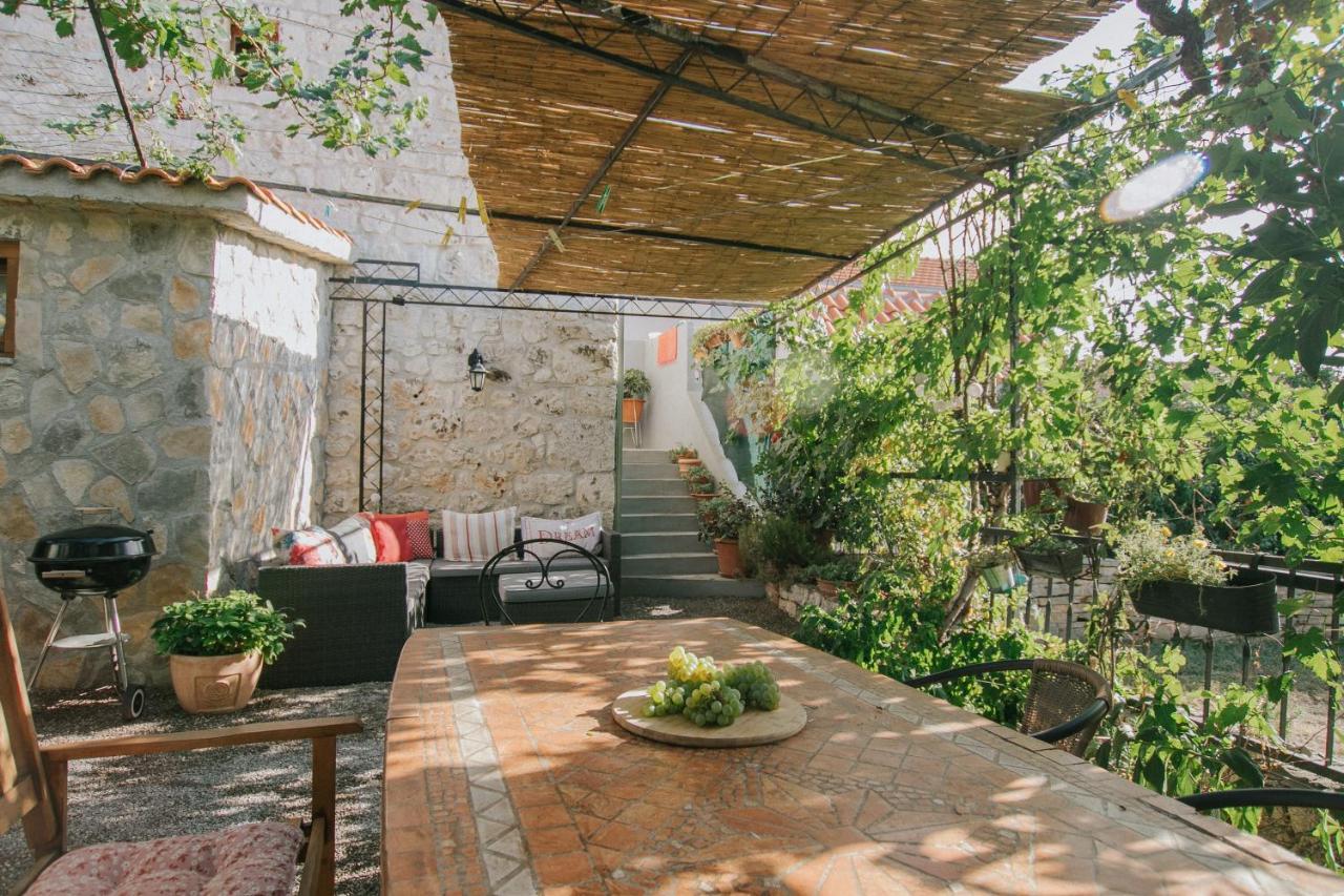 Country House Rusula Vrsine Экстерьер фото