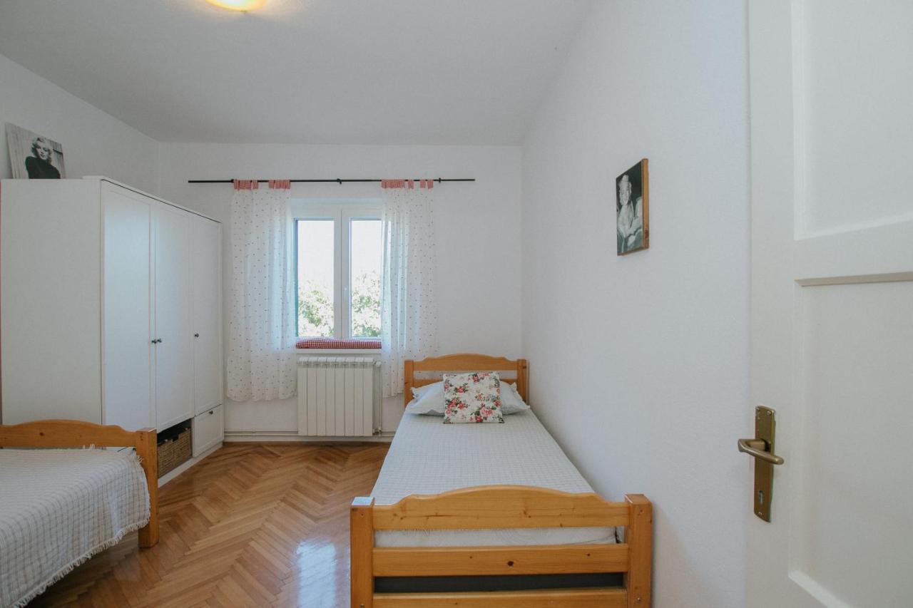 Country House Rusula Vrsine Экстерьер фото