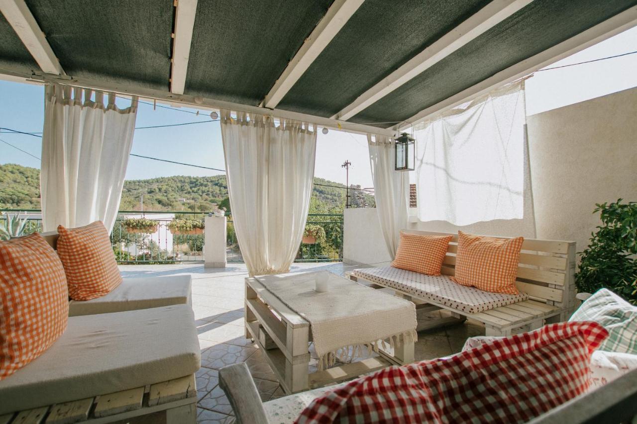 Country House Rusula Vrsine Экстерьер фото