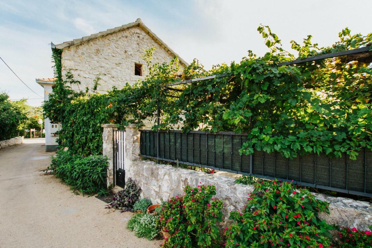 Country House Rusula Vrsine Экстерьер фото