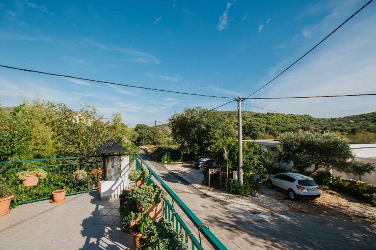Country House Rusula Vrsine Экстерьер фото